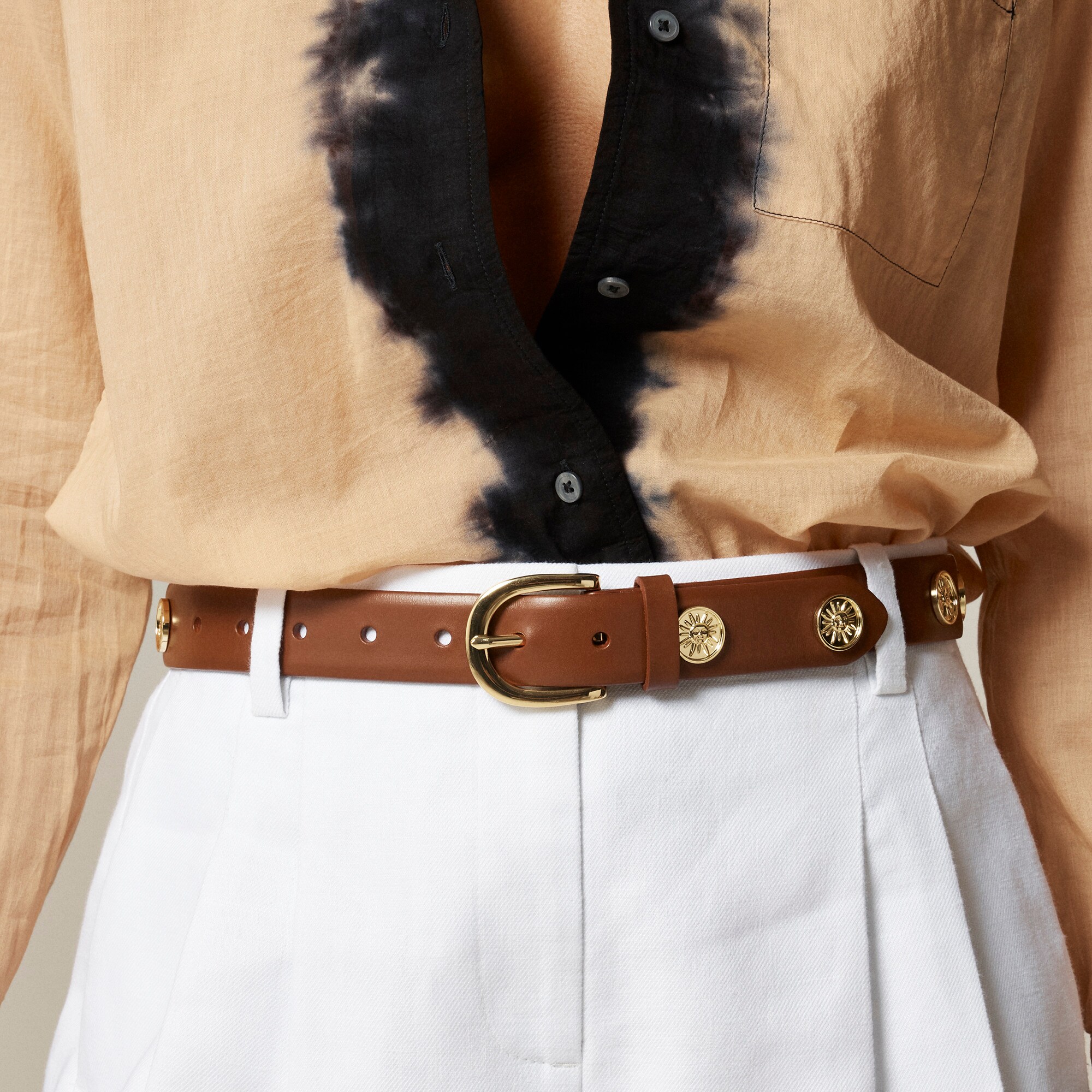 womens Classic belt in leather with gold coins